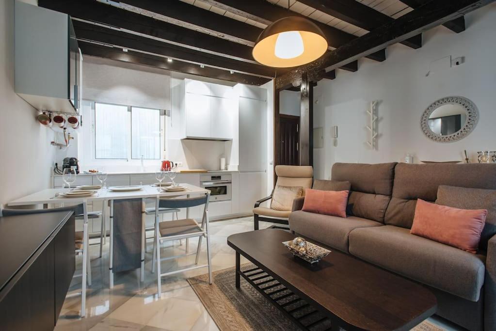 Ad2B Apartment, 300M From Cathedral With 2Br Sevilha Exterior foto