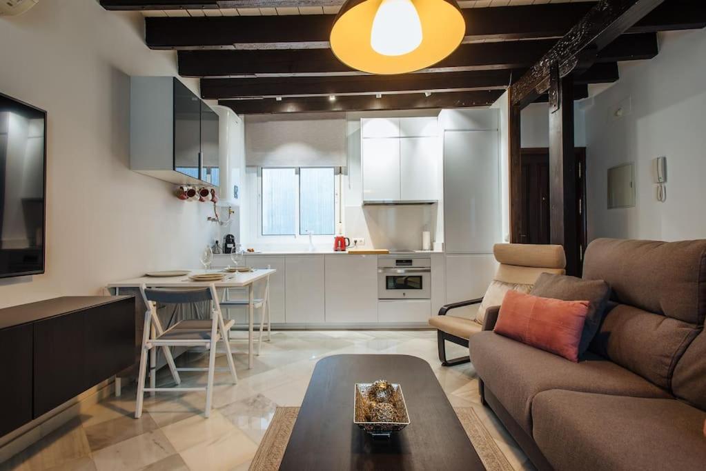 Ad2B Apartment, 300M From Cathedral With 2Br Sevilha Exterior foto