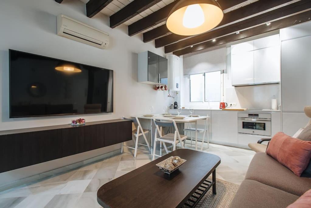 Ad2B Apartment, 300M From Cathedral With 2Br Sevilha Exterior foto