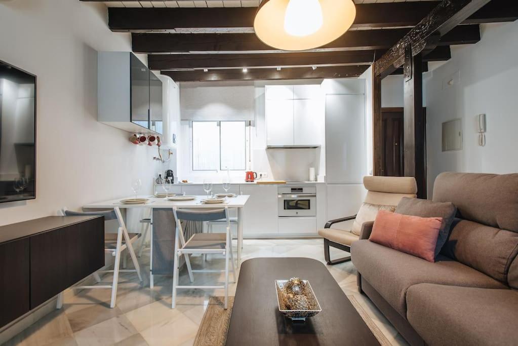 Ad2B Apartment, 300M From Cathedral With 2Br Sevilha Exterior foto